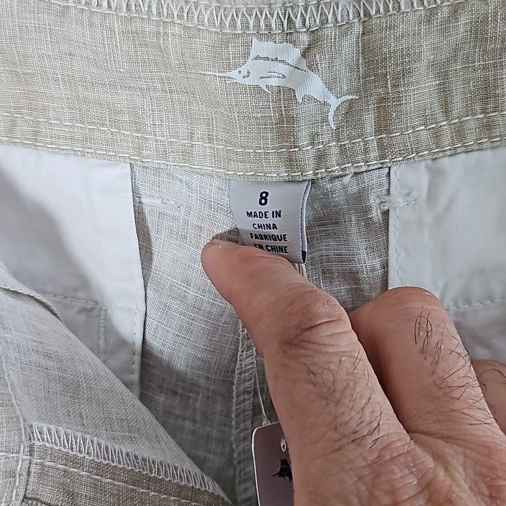 Tommy Bahama Sea Glass Bermuda. - Picture 3 of 9